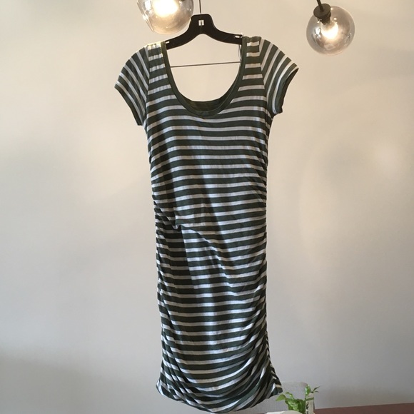 SOLD🍀Splendid striped ruched dress, t-shirt dress. size small - Picture 7 of 12